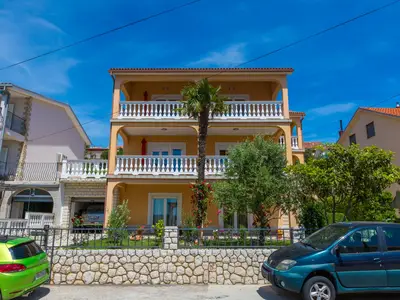 Ferienwohnung für 4 Personen (67 m²) in Crikvenica 1/10