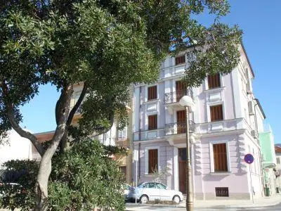 Ferienwohnung für 6 Personen (72 m²) in Crikvenica 1/10