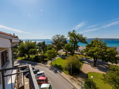 Ferienwohnung für 4 Personen (50 m²) in Crikvenica 1/10