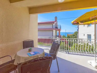 Ferienwohnung für 4 Personen (54 m²) in Crikvenica 1/10