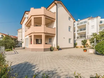 Ferienwohnung für 5 Personen (65 m²) in Crikvenica 1/10