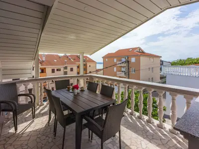 Ferienwohnung für 6 Personen (120 m²) in Crikvenica 4/10
