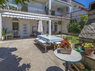 Ferienwohnung für 8 Personen (80 m²) in Crikvenica 4/10