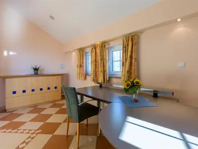 Ferienwohnung für 4 Personen (104 m²) in Crikvenica 6/10