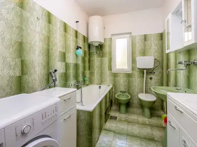 Ferienwohnung für 4 Personen (72 m²) in Crikvenica 6/10