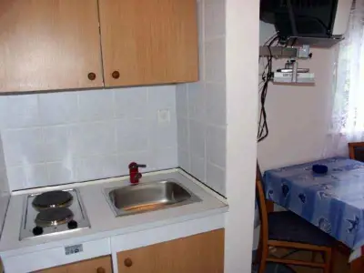 Ferienwohnung für 2 Personen (18 m²) in Crikvenica 4/10