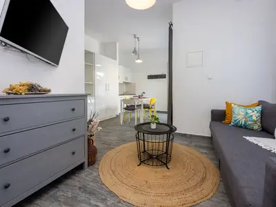 Ferienwohnung für 2 Personen (42 m²) in Crikvenica 6/10