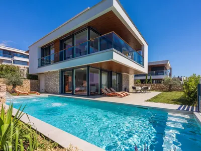 Ferienwohnung für 8 Personen (200 m²) in Crikvenica 1/10