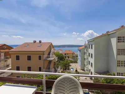 Ferienwohnung für 4 Personen (57 m²) in Crikvenica 1/10