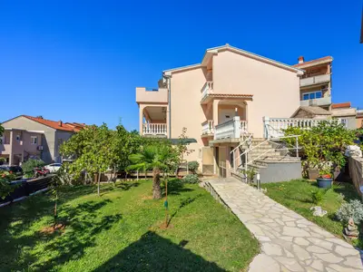 Ferienwohnung für 4 Personen (50 m²) in Crikvenica 1/10