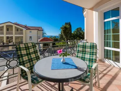 Ferienwohnung für 4 Personen (65 m²) in Crikvenica 1/10