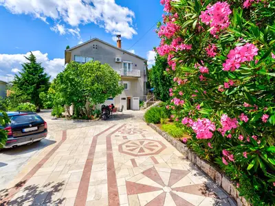 Ferienwohnung für 4 Personen (65 m²) in Crikvenica 1/10