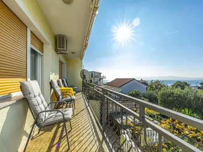 Ferienwohnung für 6 Personen (80 m²) in Crikvenica 1/10