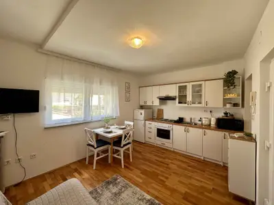 Ferienwohnung für 2 Personen (28 m²) in Crikvenica 3/10