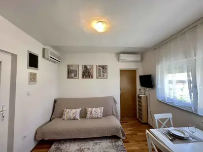 Ferienwohnung für 2 Personen (28 m²) in Crikvenica 5/10