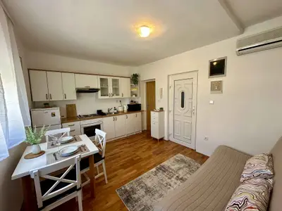 Ferienwohnung für 2 Personen (28 m²) in Crikvenica 6/10