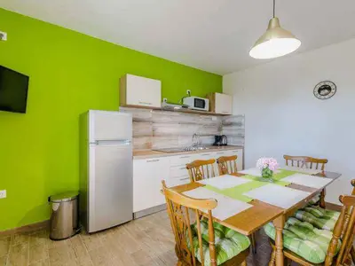 Ferienwohnung für 6 Personen (54 m²) in Crikvenica 7/10