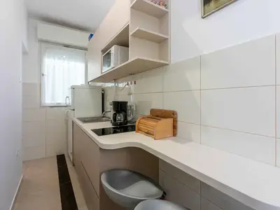 Ferienwohnung für 2 Personen (28 m²) in Crikvenica 4/10