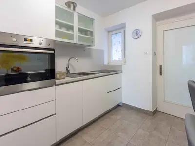 Ferienwohnung für 3 Personen (40 m²) in Crikvenica 2/10