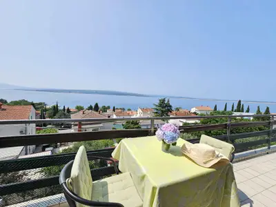 Ferienwohnung für 2 Personen (45 m²) in Crikvenica 1/10