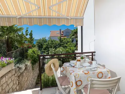 Ferienwohnung für 3 Personen (27 m²) in Crikvenica 1/10