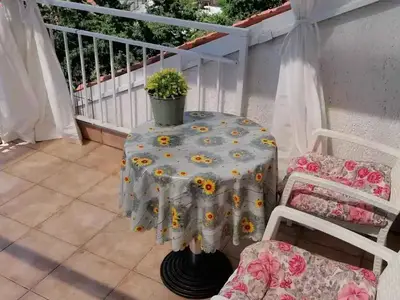 Ferienwohnung für 3 Personen (50 m²) in Crikvenica 3/10