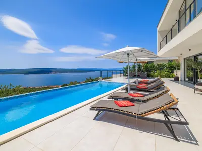 Ferienwohnung für 6 Personen (190 m²) in Crikvenica 1/10