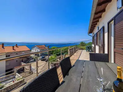 Ferienwohnung für 6 Personen (60 m²) in Crikvenica 1/10