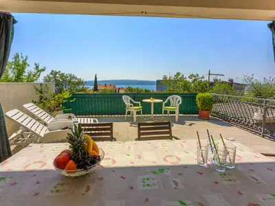 Ferienwohnung für 7 Personen (100 m²) in Crikvenica 1/10