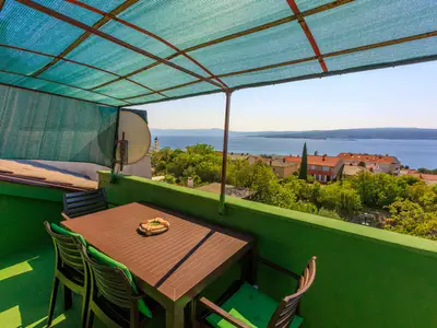Ferienwohnung für 5 Personen (65 m²) in Crikvenica 1/10