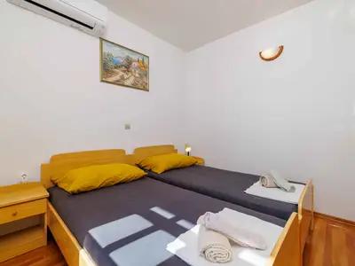 Ferienwohnung für 8 Personen (130 m²) in Crikvenica 6/10