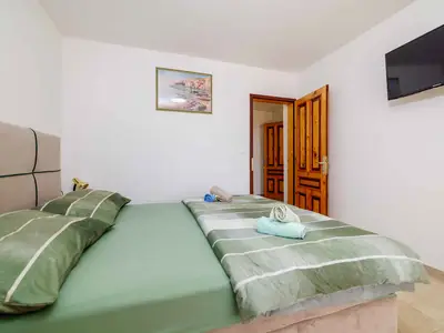 Ferienwohnung für 8 Personen (130 m²) in Crikvenica 6/10