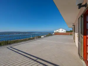 Ferienwohnung für 8 Personen (130 m²) in Crikvenica