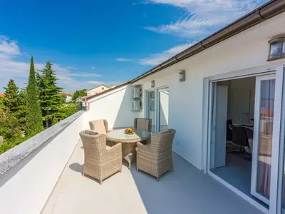 Ferienwohnung für 8 Personen (125 m²) in Crikvenica 4/10