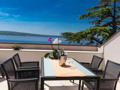Ferienwohnung für 6 Personen (110 m²) in Crikvenica 3/10