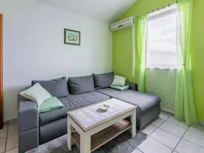 Ferienwohnung für 5 Personen (55 m²) in Crikvenica 6/10