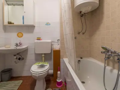 Ferienwohnung für 5 Personen (59 m²) in Crikvenica 5/10