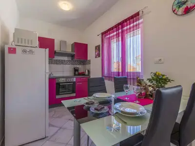 Ferienwohnung für 2 Personen (38 m²) in Crikvenica 1/10