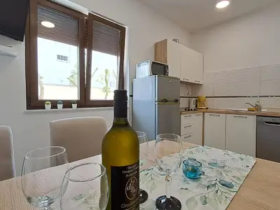 Essbereich mit der Küche