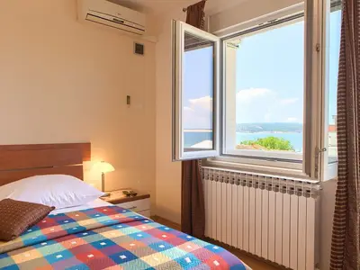 Schlafbereich. Schlafzimmer 2 Personen + Zusatzbett