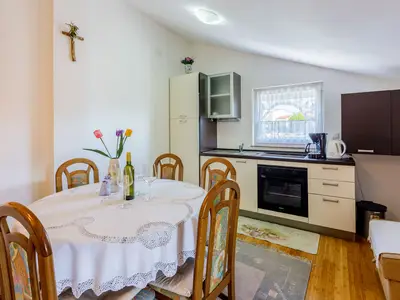 Ferienwohnung für 5 Personen in Crikvenica 1/10