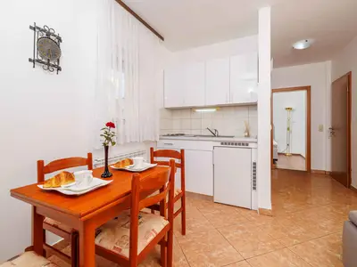Ferienwohnung für 4 Personen (25 m²) in Crikvenica 4/10