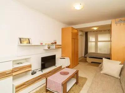 Ferienwohnung für 2 Personen (35 m²) in Crikvenica 9/10