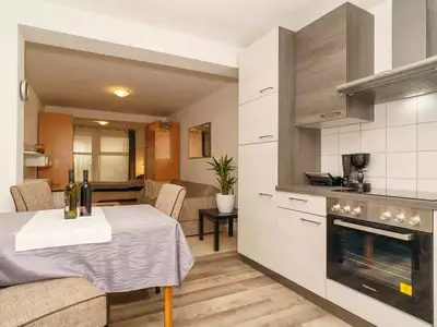 Ferienwohnung für 2 Personen (35 m²) in Crikvenica 3/10