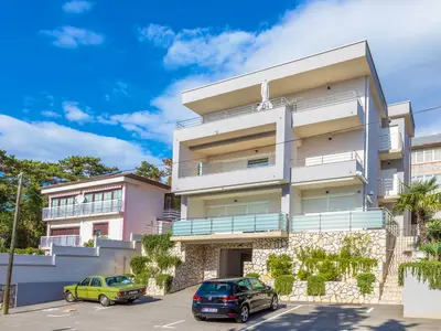 Ferienwohnung für 6 Personen (105 m²) in Crikvenica 1/10