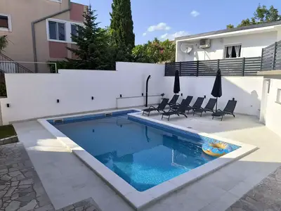 Ferienwohnung für 7 Personen (90 m²) in Crikvenica 1/10