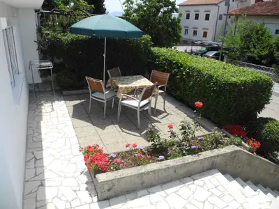 Ferienwohnung für 2 Personen (30 m²) in Crikvenica 1/10