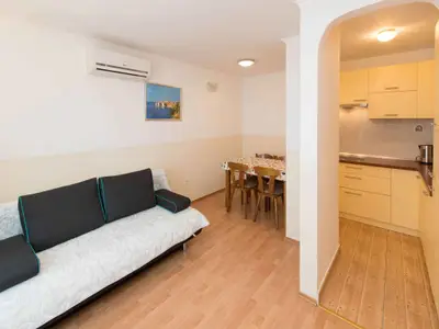Ferienwohnung für 4 Personen (50 m²) in Crikvenica 9/10