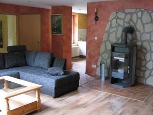 23047329-Ferienwohnung-4-Crivitz-300x225-5