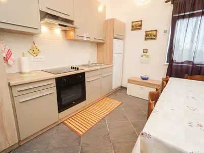 Ferienwohnung für 4 Personen (55 m²) in Crveni Vrh 10/10